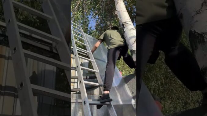 Installing polycarbonate panels to guide and control hot air flow on the mining farm 🥵